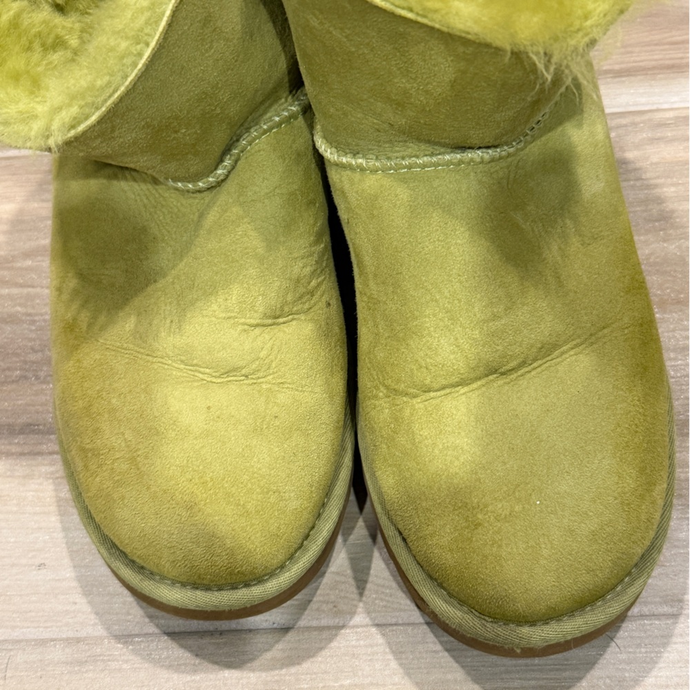 Ugg Mini Bailey Button boots - Lime Green hard to… - image 9